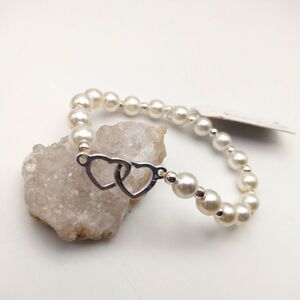 Periwinkle by Barlow Faux pearl elegant bracelet